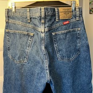 WRANGLER JEANS‎